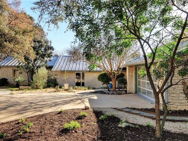 5807 Lookout Mountain Dr