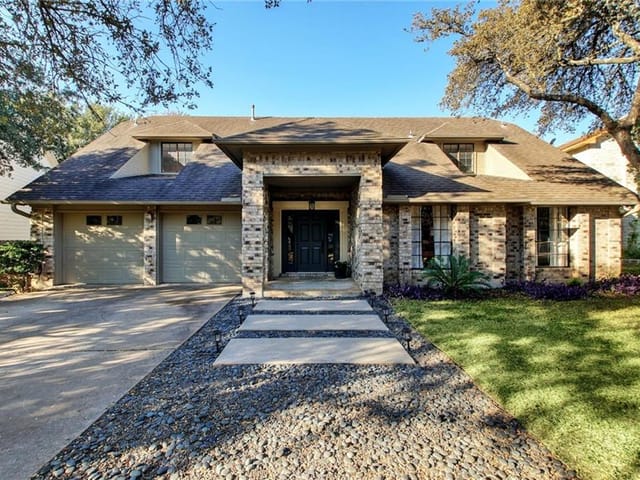 5807 Wagon Train Rd