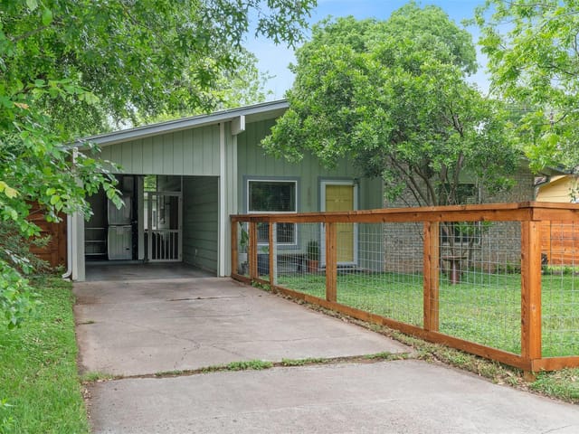 5808 Blythewood Dr