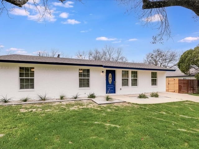 5808 Glenhollow Path