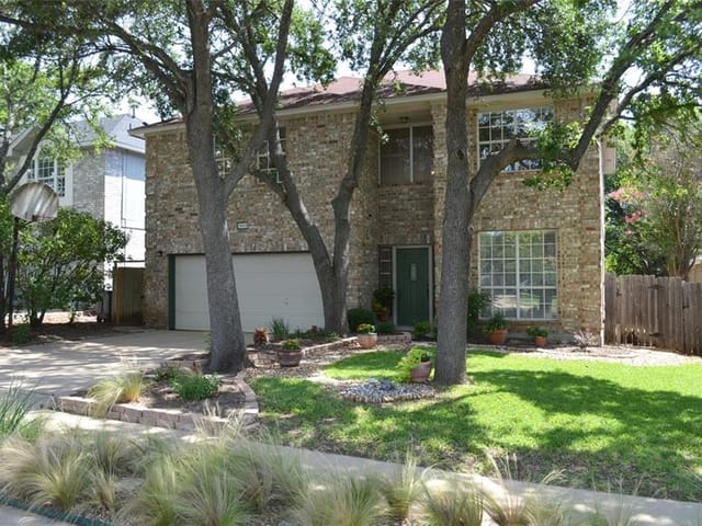 5808 Kayview Dr