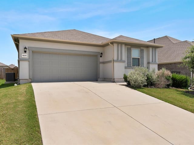 5809 Bellissima WAY