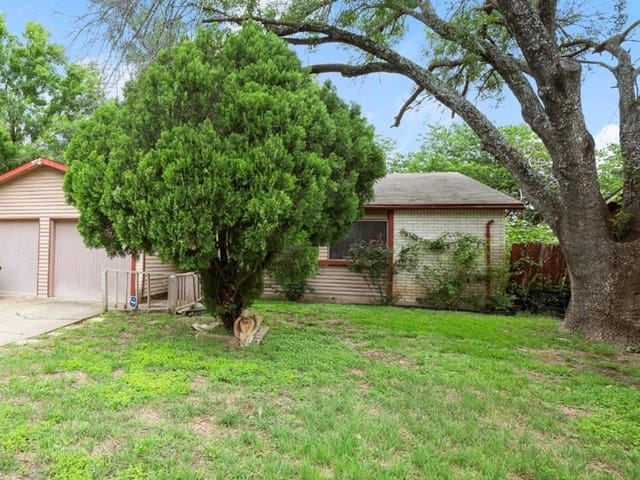 5809 Encinal Cv