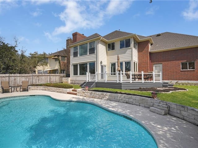 5809 Miramonte Dr