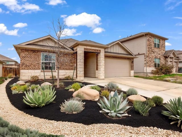 5812 Brampton Ln