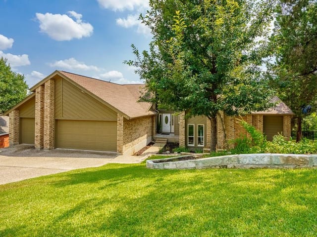 5812 Tributary Ridge Dr