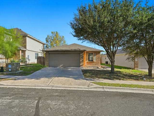5813 Berryline WAY
