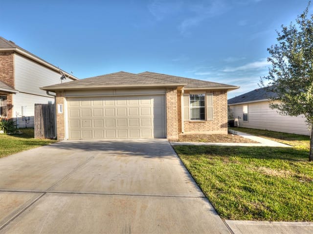 5813 Berryline Way