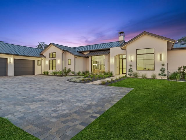 5813 HORIZON VISTA Way