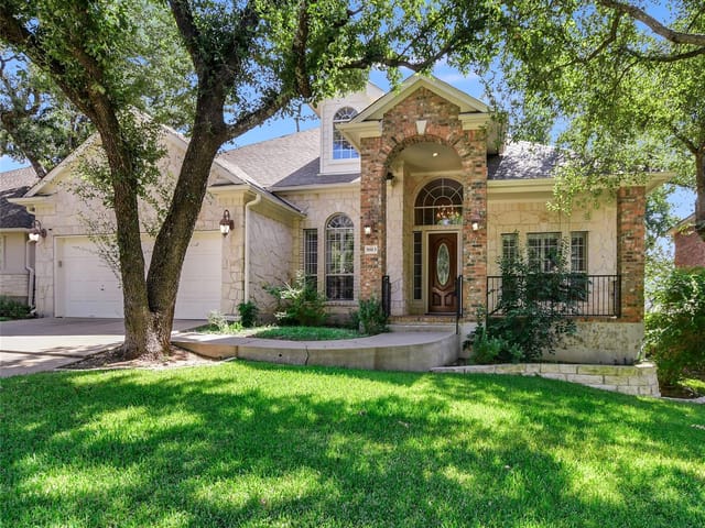 5813 Medicine Creek Dr