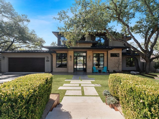 5814 Trailridge Dr
