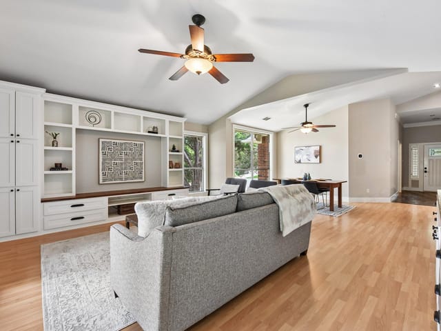 5815 Lomita Verde CIR