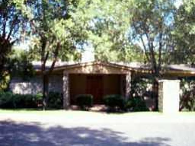 5817 WESTMONT Dr