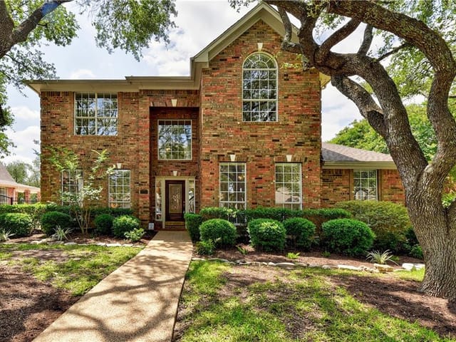 5819 Van Winkle Ln