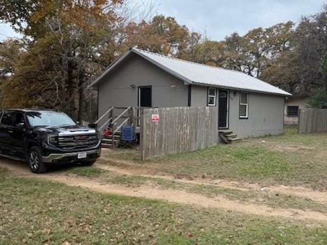 582 Oaklawn Dr