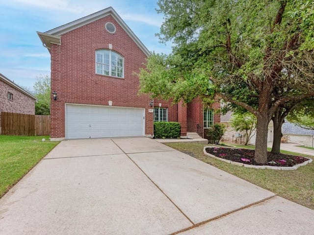 5825 Medicine Creek Dr