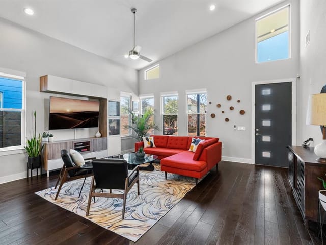 5833 Pinon Vista Dr