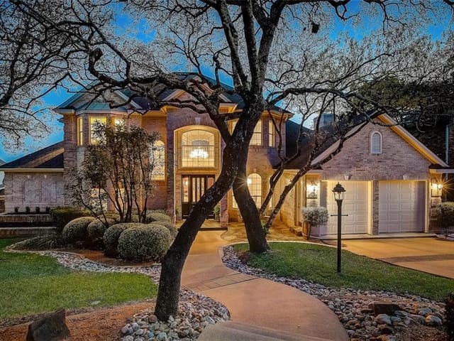 5900 Down Valley Ct