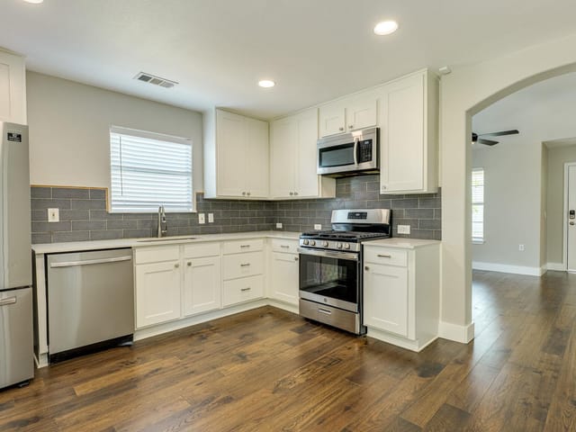 5900 Pinon Vista DR