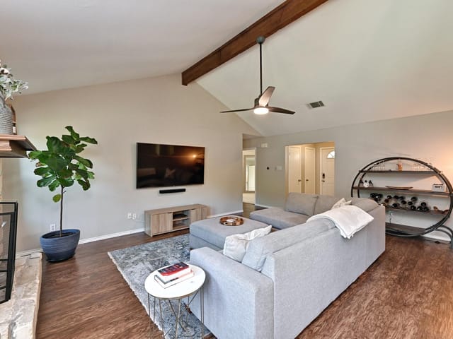 5902 Cannon Mountain Dr