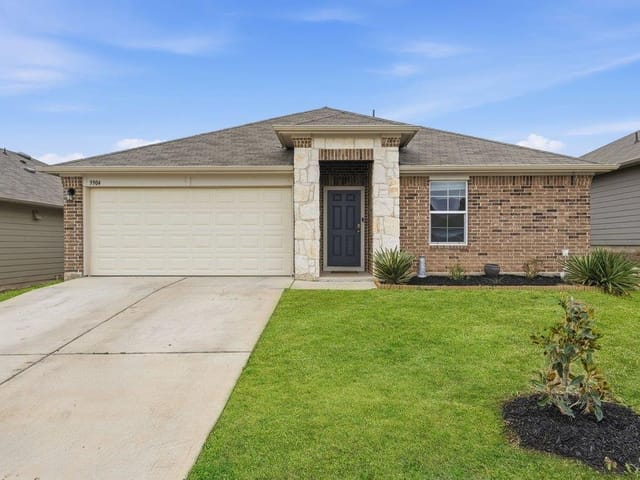 5904 Berriweather DR