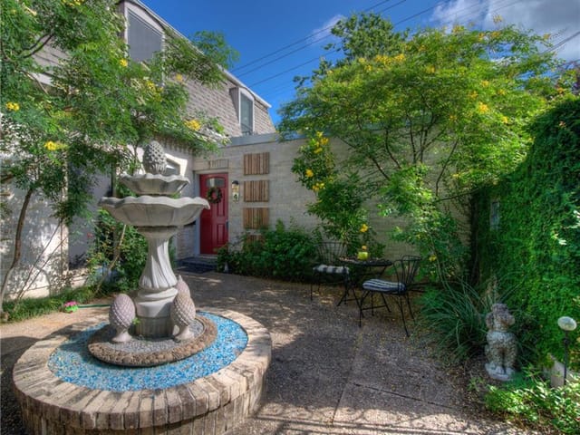 5904 Mountainclimb Dr Unit #4