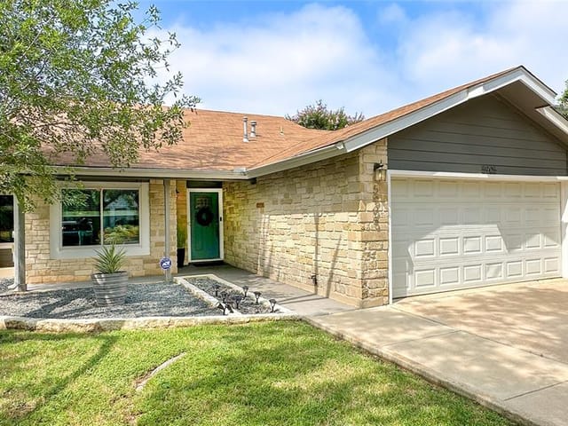 5905 Blanco River Pass