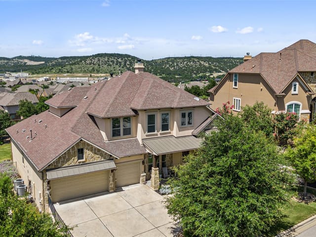 5905 Davenport Dv
