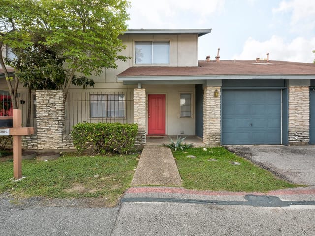 5905 Hidden Valley TRL