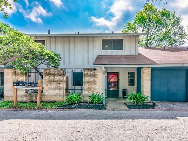 5905 LITTLE CREEK Trl