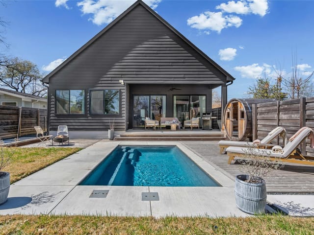 5907 Nancy DR Unit #1