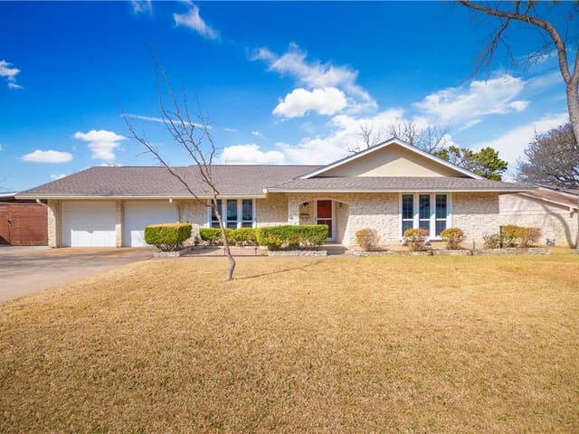 5908 Burrough Dr