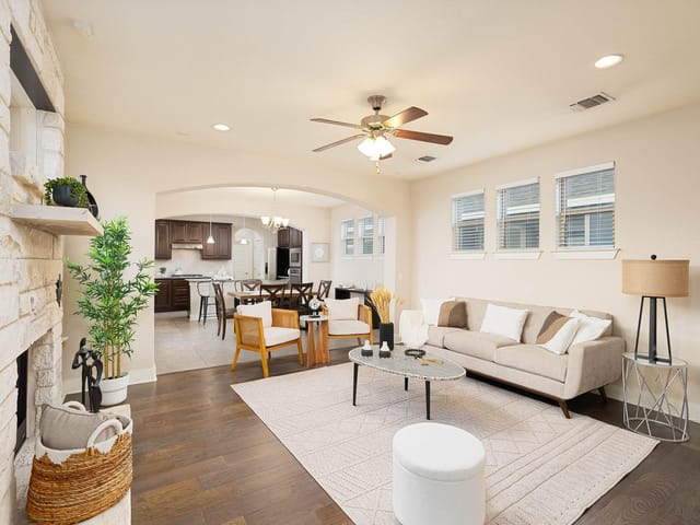5908 Corrine Ln