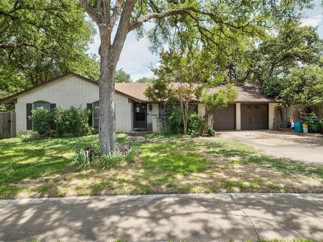 5909 Burrough Dr