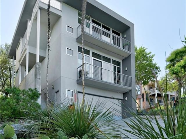5909 N West PL
