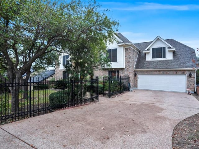 5910 Mountain Villa Dr