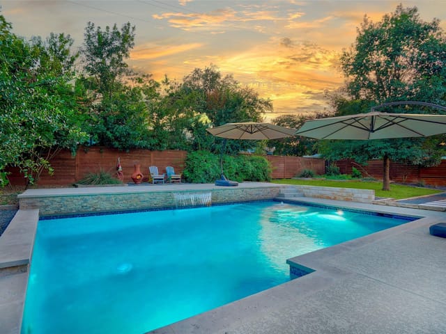 5914 Carleen Dr
