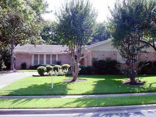 5914 CARLEEN DR