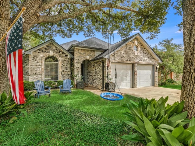 5914 Charles Schreiner Trl
