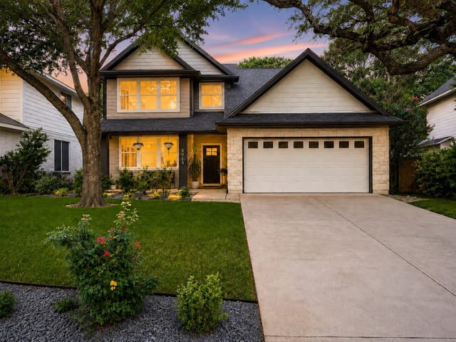 5914 Salcon Cliff DR - front exterior - Luxury home in Village At Western Oaks Sec 15, Austin, TX