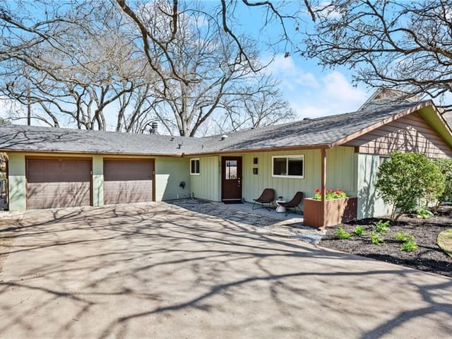 5917 Carleen Dr