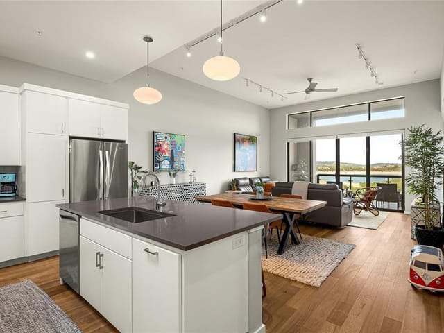 5921 Hiline RD Unit #2404