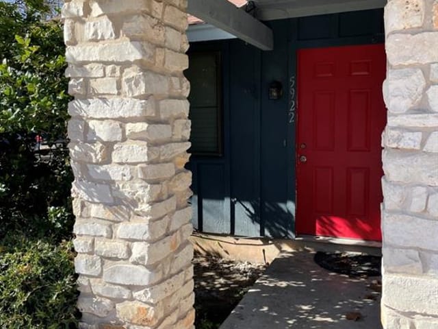 5922 Little Creek Trl