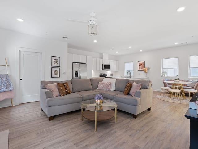5924 S Congress Ave Unit #72S