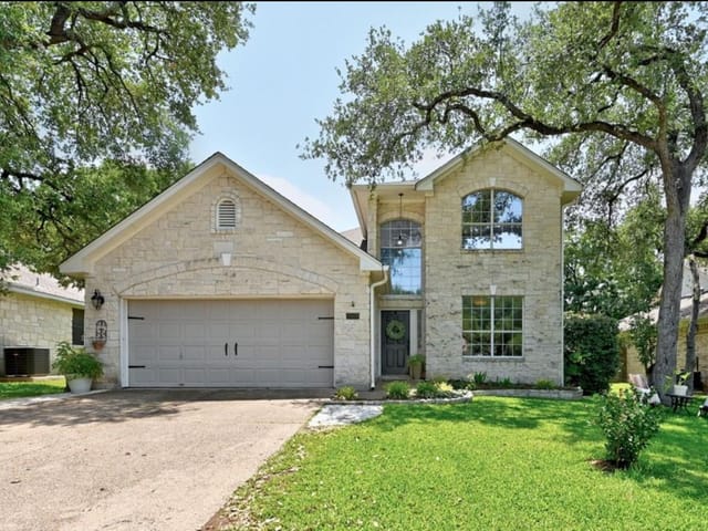 5929 Mesa Verde Cir