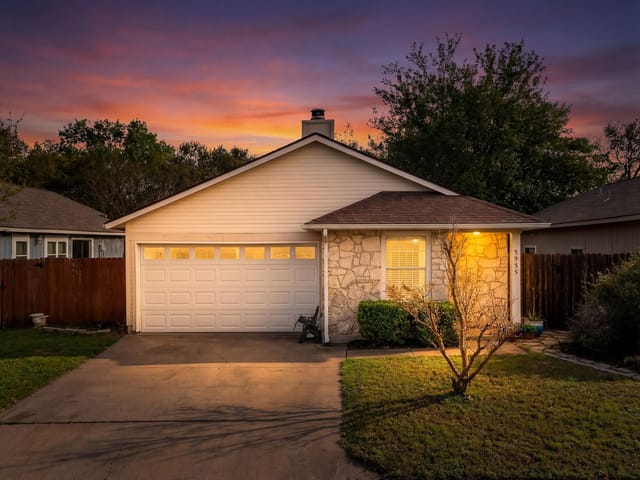 5935 Kevin Kelly PL