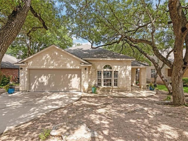 5935 Salcon Cliff Dr