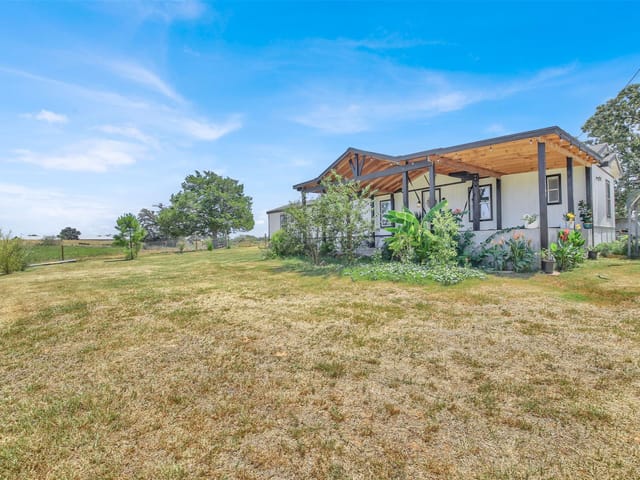 599 Rocky LN