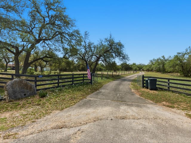 600 Misti Ln