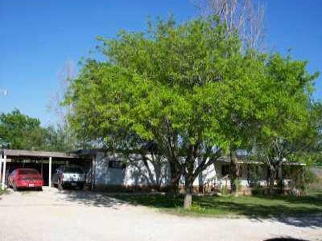 600 S West DR